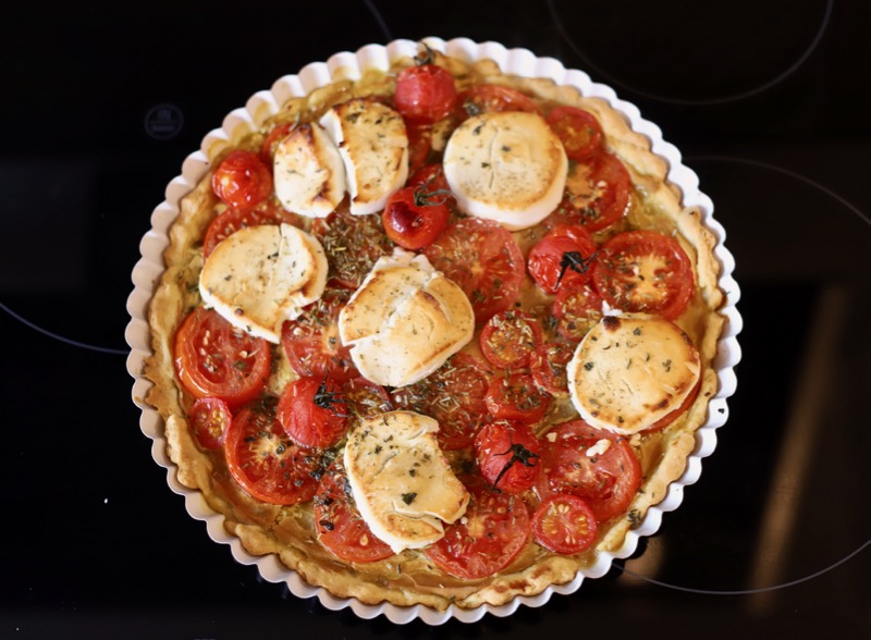 Französische Ziegenkäse-Tomaten-Tarte